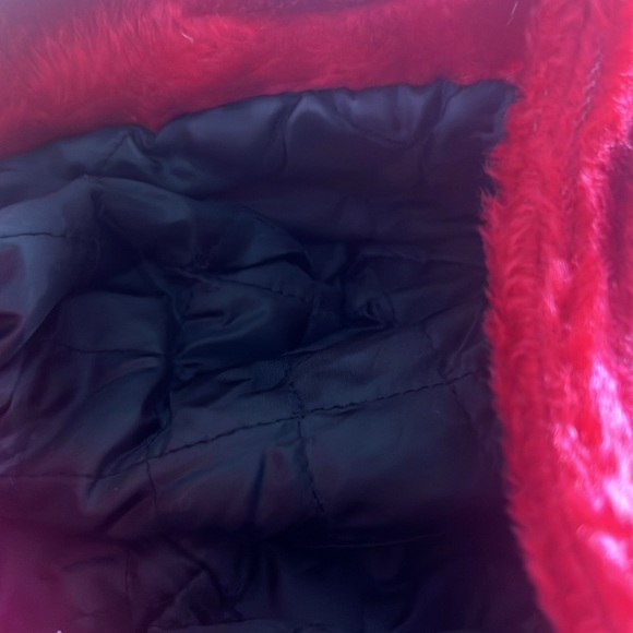 NWOT Faux Fur Women’s Hat - Picture 6 of 6